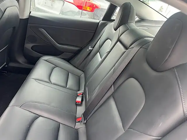 2023 Tesla Model 3 RWD - Photo 8