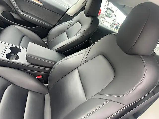 2023 Tesla Model 3 RWD - Photo 10