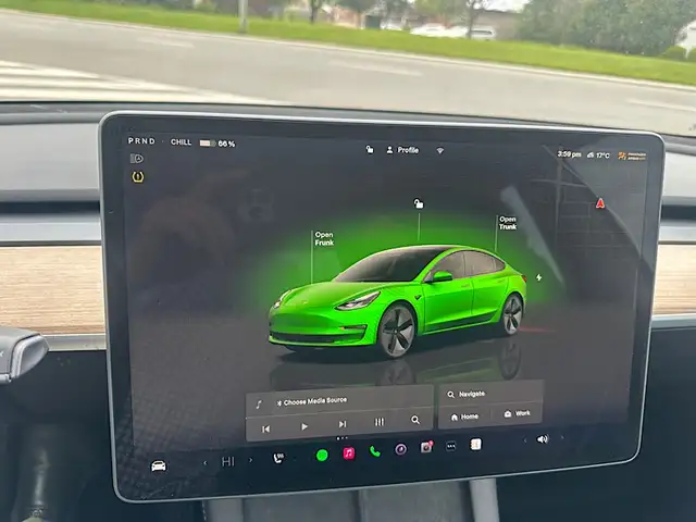 2023 Tesla Model 3 RWD - Photo 11