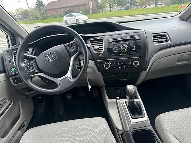 2014 Honda Civic 4dr Man LX - Photo 8