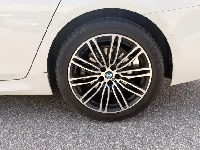 2019 BMW 5-Series 530i xDrive Sedan, M SPORT PACKAGE - Photo 10