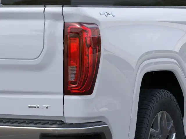 2026 GMC Sierra 1500 SLT - Photo 13
