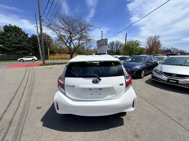 2019 Toyota PRIUS C 237KM CERTIFIED-WARRANTY - Photo 6