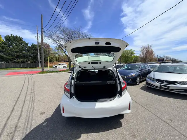 2019 Toyota PRIUS C 237KM CERTIFIED-WARRANTY - Photo 7