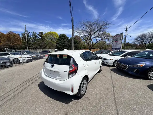 2019 Toyota PRIUS C 237KM CERTIFIED-WARRANTY - Photo 8