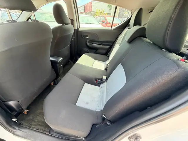 2019 Toyota PRIUS C 237KM CERTIFIED-WARRANTY - Photo 19