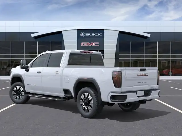 2026 GMC Sierra 3500HD - Photo 3