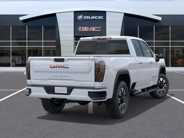 2026 GMC Sierra 3500HD - Photo 4