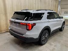 2026 FORD Explorer ST-Line - Photo 6
