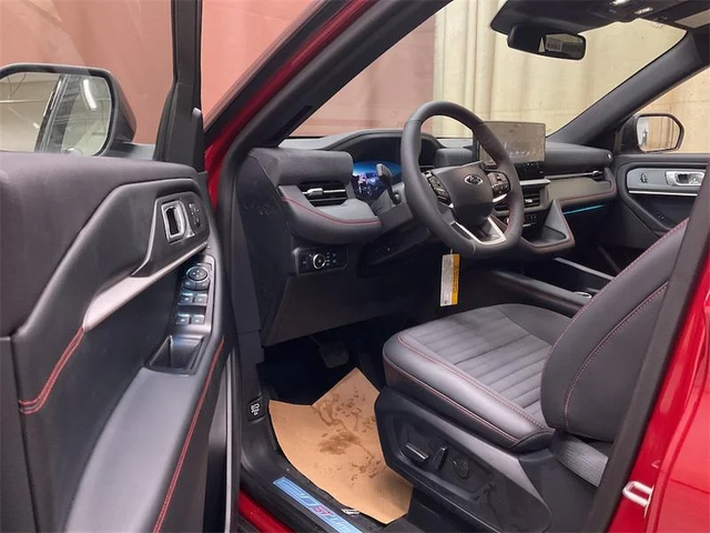 2026 FORD Explorer ST-Line - Photo 10
