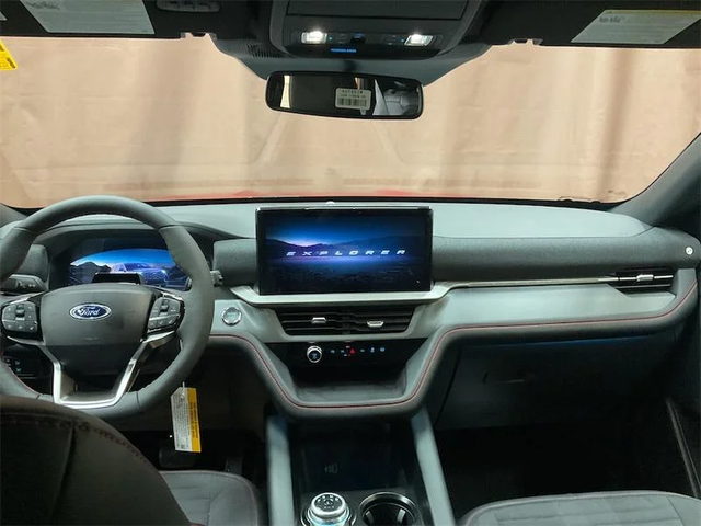 2026 FORD Explorer ST-Line - Photo 11