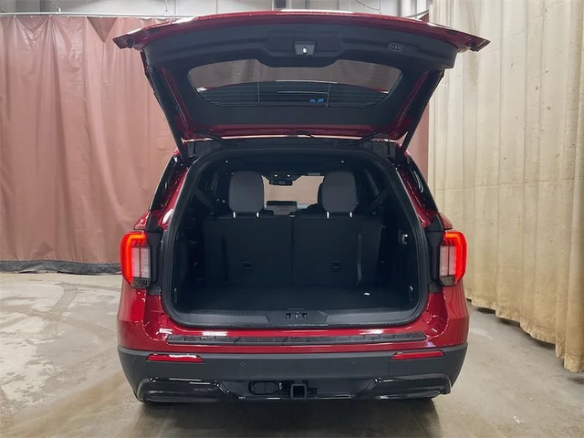 2026 FORD Explorer ST-Line - Photo 16
