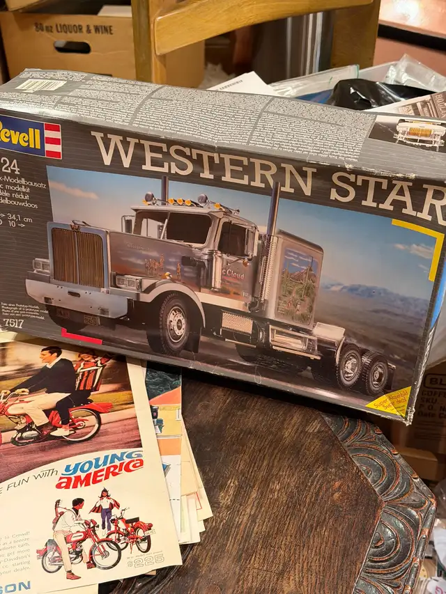 Vintage Revell Western Star Truck Model Kit from 1989 NIB
