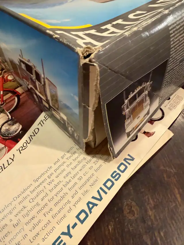 Vintage Revell Western Star Truck Model Kit from 1989 NIB - Photo 2