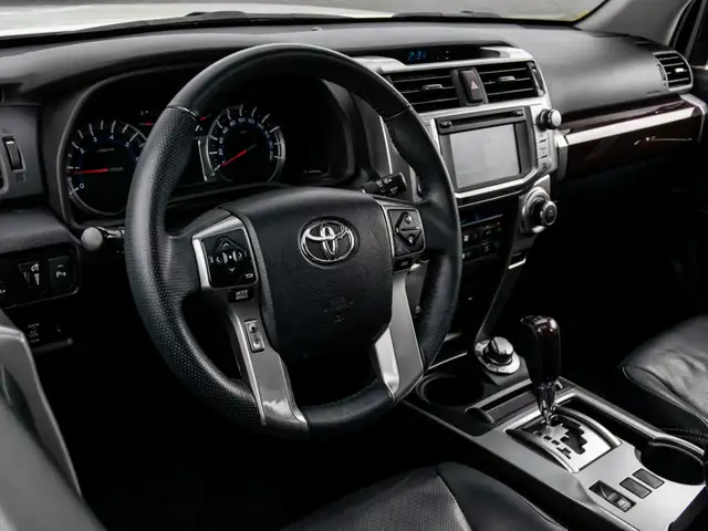 2014 Toyota 4Runner SR5|NAV|BACKUP|7 PASS|ONE OWNER|CLEAN CARFAX - Photo 7