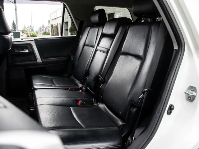 2014 Toyota 4Runner SR5|NAV|BACKUP|7 PASS|ONE OWNER|CLEAN CARFAX - Photo 10