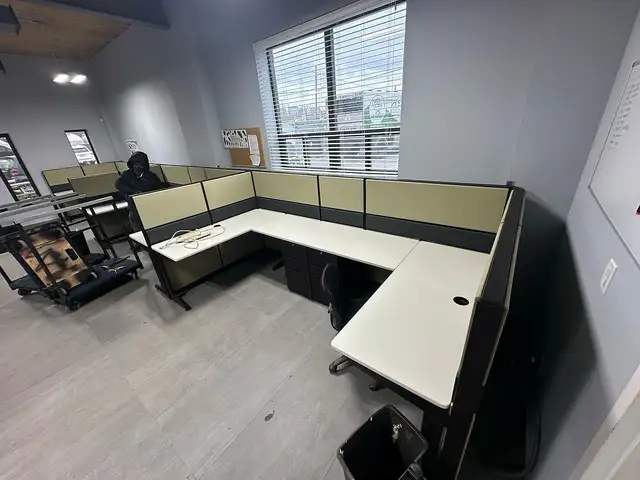 Teknion TOS System-Branded Cubicles-Delivery Option!