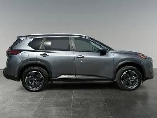 2025 Nissan Rogue SV / AWD - Photo 8