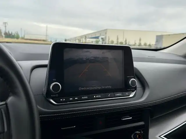2025 Nissan Rogue SV / AWD - Photo 13