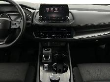 2025 Nissan Rogue SV / AWD - Photo 15