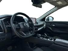 2025 Nissan Rogue SV / AWD - Photo 16