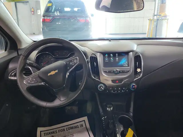 2017 Chevrolet Cruze 4dr Sdn 1.4L LT w/1SD - Photo 6