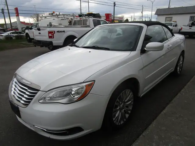 Chrysler 200 2dr Conv Touring Touring 2012 - Photo 14