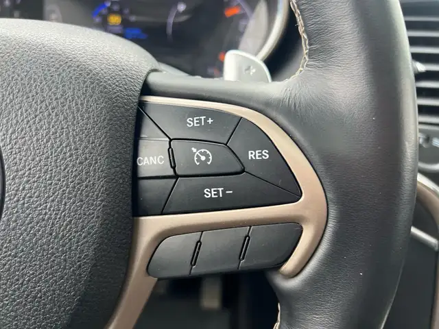 2016 Jeep Grand Cherokee 4WD Limited | Command Start | Heated Se - Photo 15