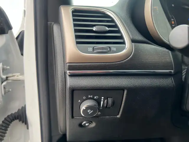 2016 Jeep Grand Cherokee 4WD Limited | Command Start | Heated Se - Photo 28