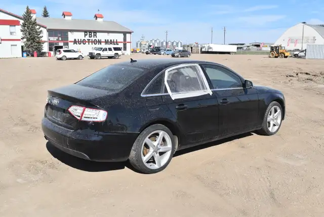2011 Audi A4 2.0T Sedan quattro Tiptronic - Photo 3