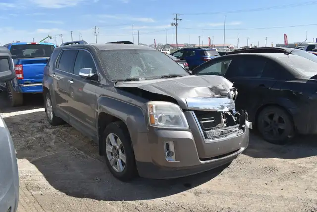 2011 GMC Terrain SLT - Photo 4