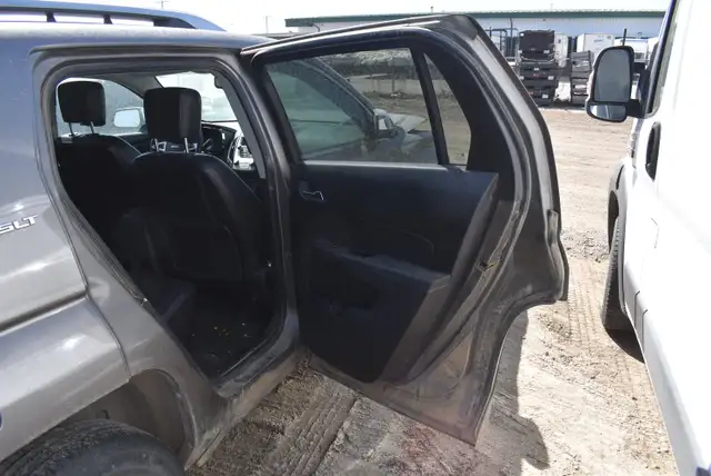 2011 GMC Terrain SLT - Photo 17