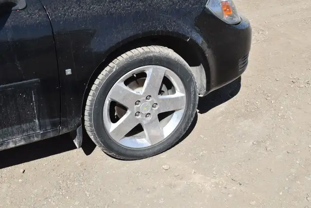 2009 Chevrolet Cobalt - Photo 25