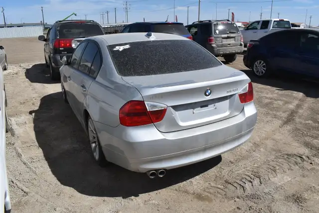 2007 BMW 3-Series 328i - Photo 2