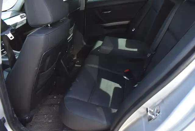 2007 BMW 3-Series 328i - Photo 16