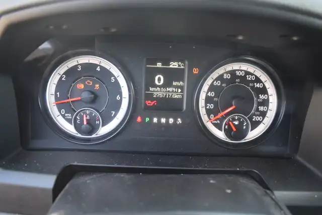 2016 RAM 1500 - Photo 9