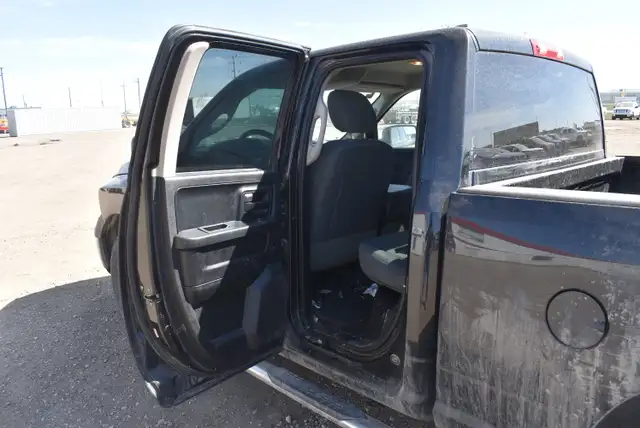 2016 RAM 1500 - Photo 13