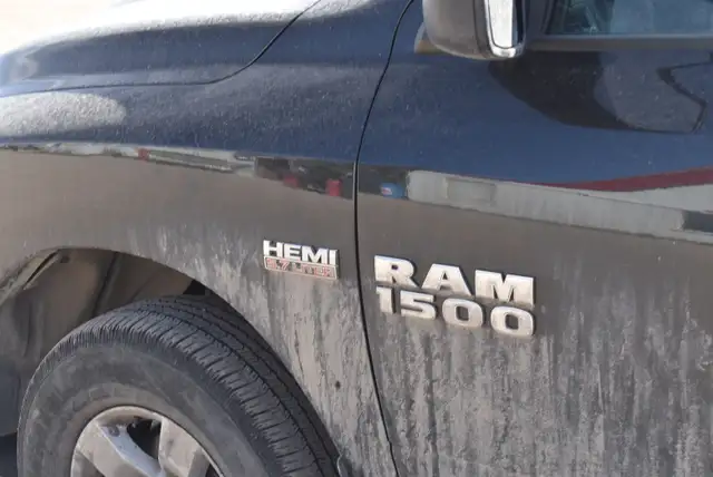 2016 RAM 1500 - Photo 37