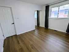 FOR RENT: 4 Bedrooms & 3 FULL Bathrooms (Main Floor of Det - Photo 4
