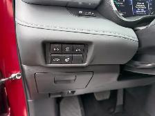 2024 Toyota Highlander Hybrid Limited AWD, PLATINUM PKG - Photo 13