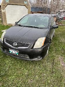 2010 Nissan Sentra - Photo 2
