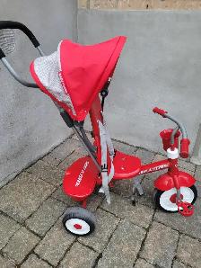 POUCETTE TRICYCLE  RADIO FLYER  COMME NEUF