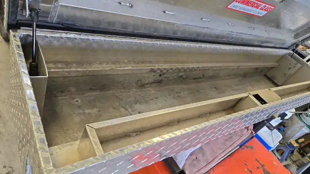 Truck Cargo Box - Photo 2