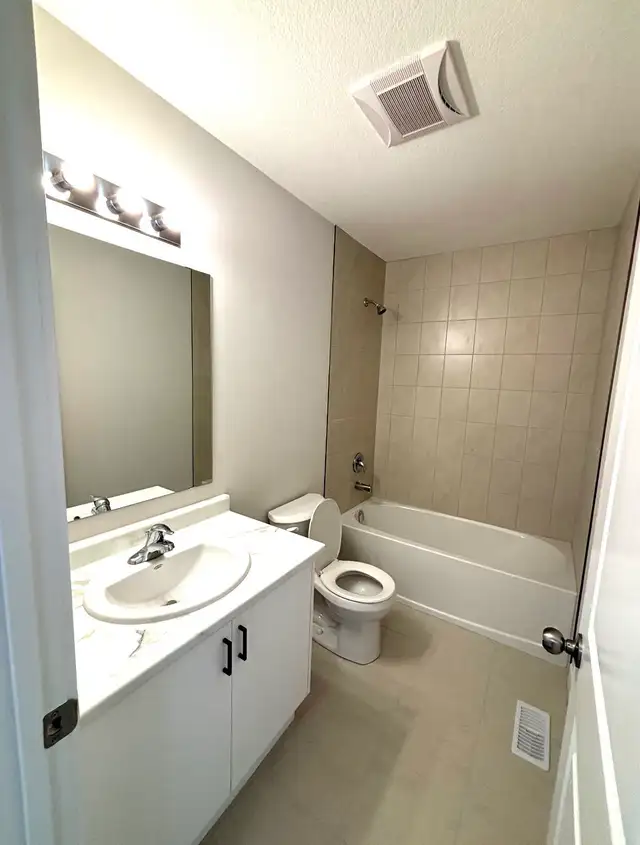 Brand New Town Home available for Rent - Photo 3