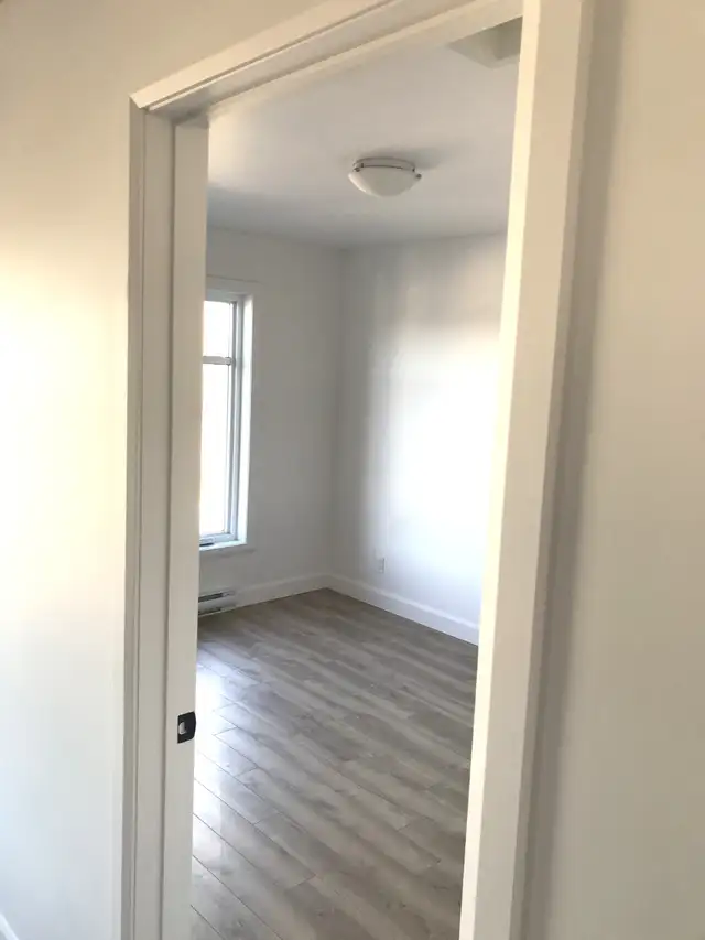 Superbe 5 ½ style CONDO Farnham – Thermopompe & 2 Stationnements - Photo 5