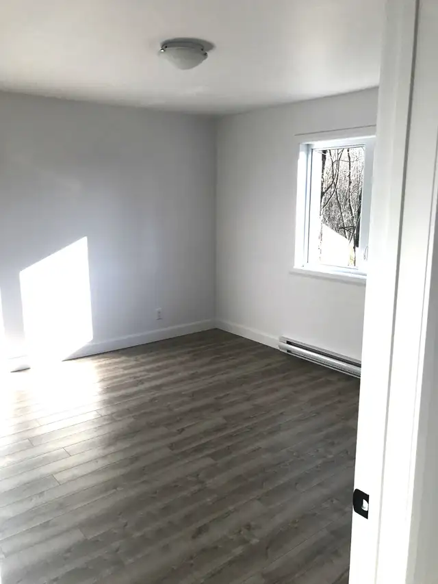 Superbe 5 ½ style CONDO Farnham – Thermopompe & 2 Stationnements - Photo 6
