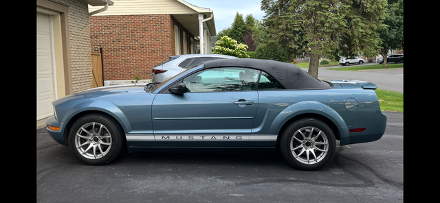 Mustang décapotable V6 Premium - Photo 3