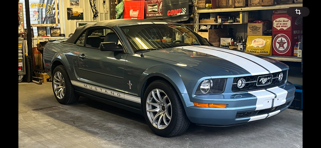 Mustang décapotable V6 Premium - Photo 4