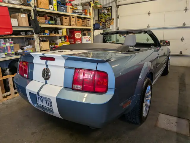 Mustang décapotable V6 Premium - Photo 6