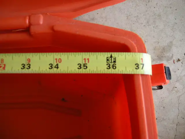 Husqvarna Chain Saw Box - Photo 3